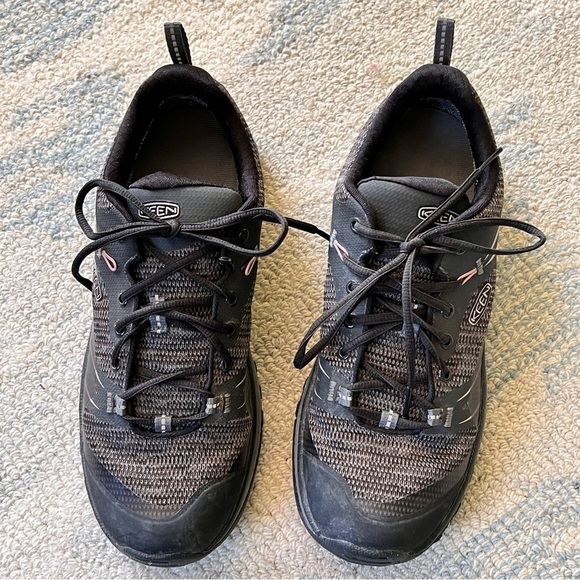 KEEN WOMEN'S TERRADORA WATERPROOF HIKING SHOE - RAVEN/GARGOYLE SIZE 7 - Picture 2 of 11